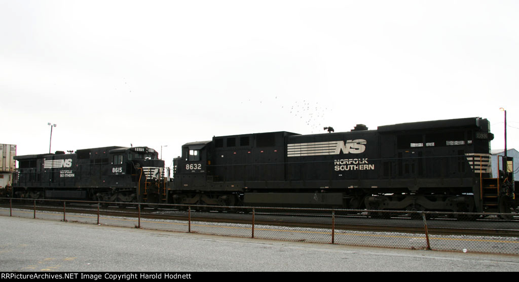 NS 8632 & 8615 work on train 213